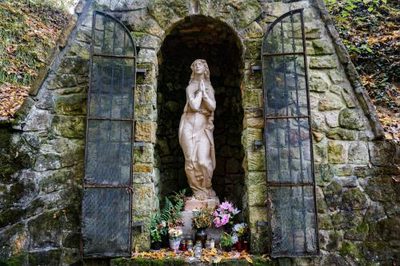 "Oooh jésus, mon jésus, viens me sauver !"